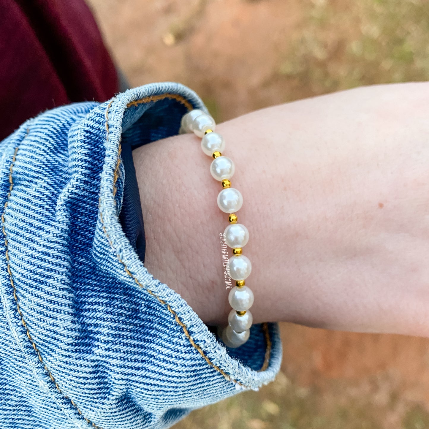 Elegant Pearls Bracelet (Dainty)